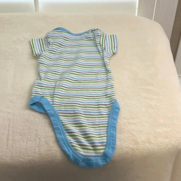 ONIES - Picture 11 of 11